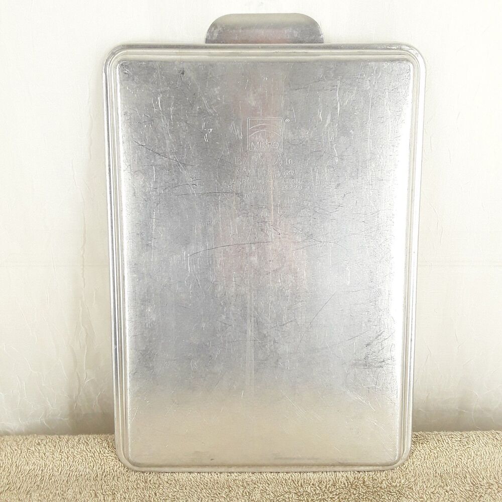 Vintage MIRRO 9"x13" Snap-On LID ONLY, Aluminum Cake Pan Cover, metal, brownies